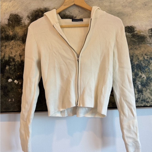 Brandy Melville Off-White Ribbed Zip-Up - Picture 1 of 4